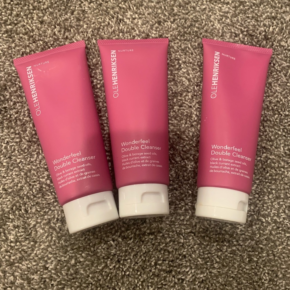 3 Ole Henriksen Wonderfeel double cleanser